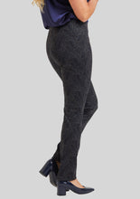 Load image into Gallery viewer, Plaid Peace of Cloth Amsterdam Paisley Annie Pull-On Pant clothing Long Island, Woodbury, Greenvale, New York. High-end women's fashion Long Island Designer clothing Woodbury NY Luxury women's clothing Greenvale Fashion boutiques on Long Island Women's designer fashion stores Woodbury NY fashion boutiques. Designer