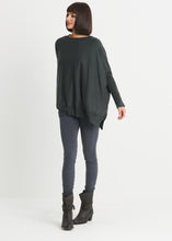 Load image into Gallery viewer, Stylish long sleeve pullover crew.Women's clothing Long Island, Woodbury, Greenvale, New York. High-end women's fashion Long Island Designer clothing Woodbury NY Luxury women's clothing Greenvale Fashion boutiques on Long Island Women's designer fashion stores Woodbury NY fashion boutiques