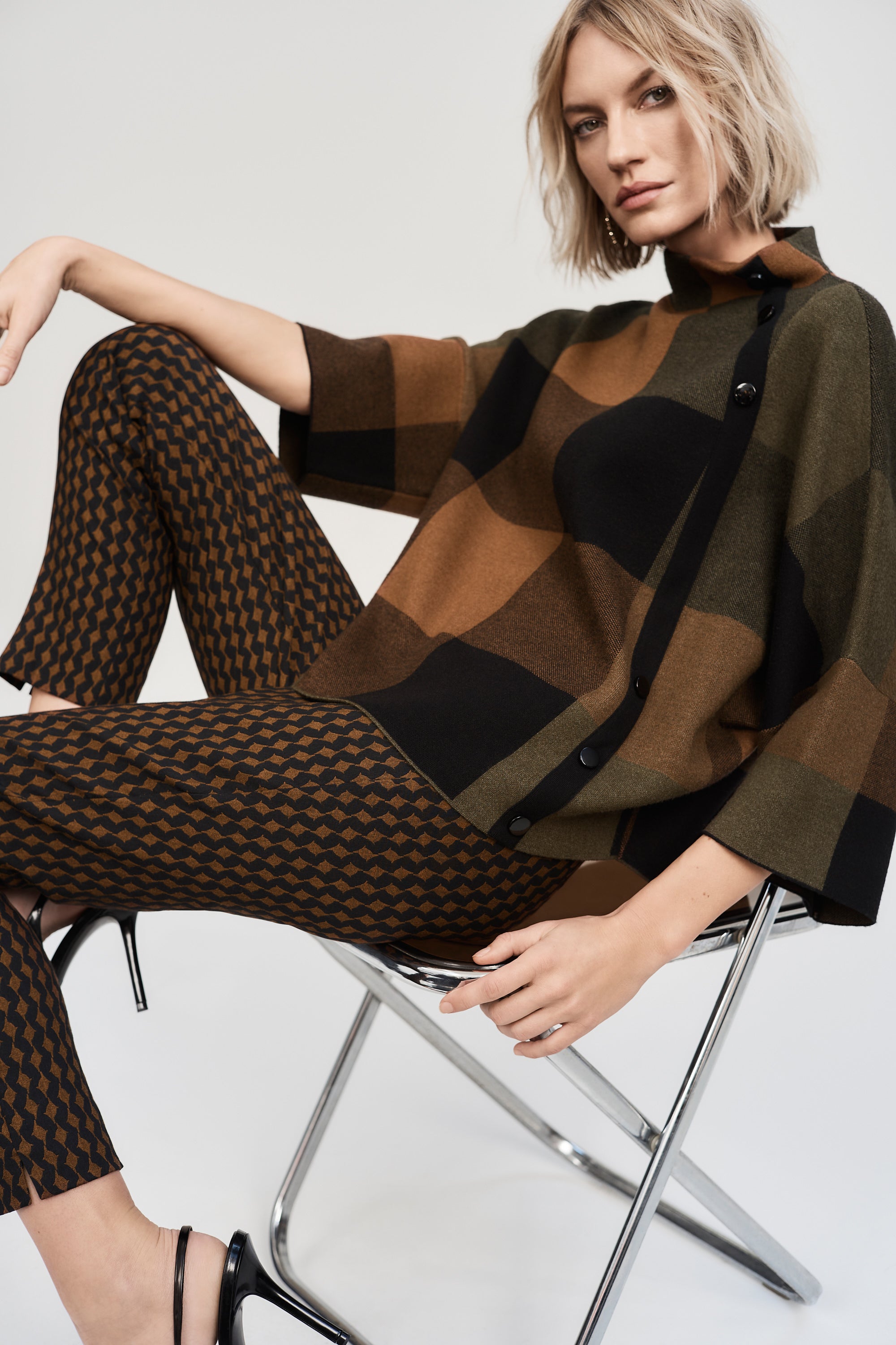 Plaid Jacquard Sweater Knit Top – Mieka Boutique