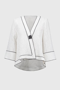 This Joseph Ribkoff jacket highlights flawless style and undeniable poise. Crafted in a jacquard fabric, the garment presents a chic swing silhouette with a charming front button closure creating a beautiful V-shaped neckline when secured. The three-quarter cuffed sleeves lend a bold look to this remarkable contemporary piece.