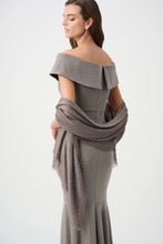 Load image into Gallery viewer, Woven Pleated Rectangular Scarf
