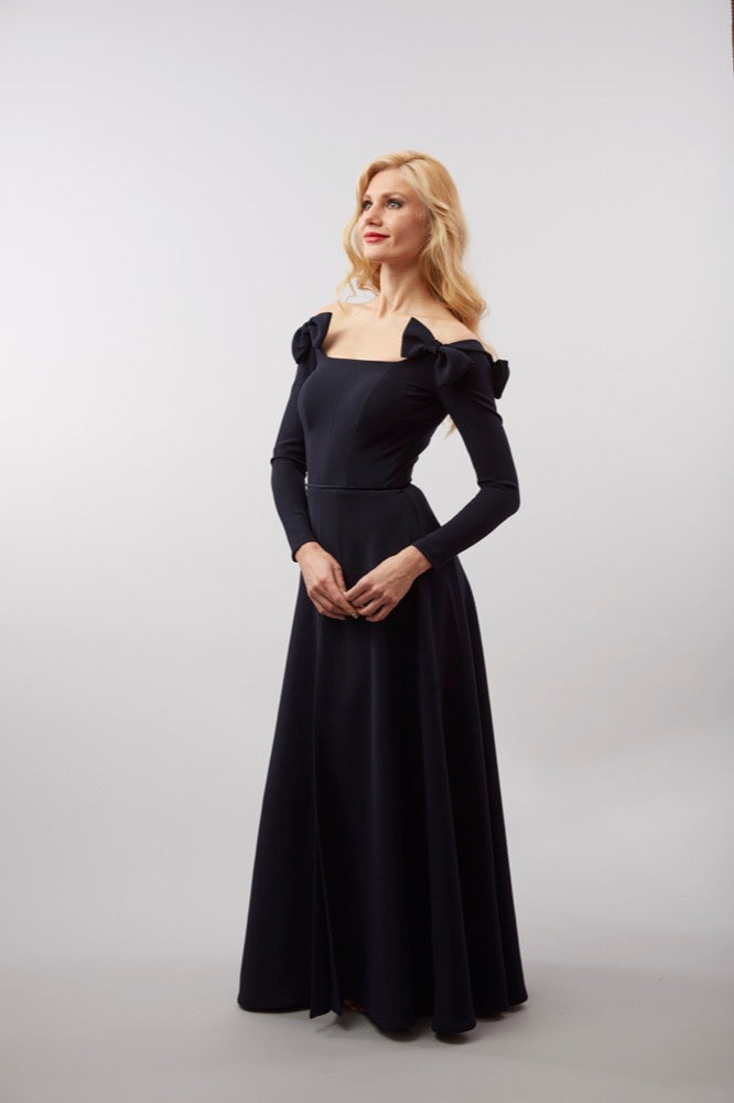 Olga Banartsev Long Sleeve Crepe Evening Gown – Mieka Boutique